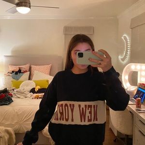 perfect navy blue NEW YORK crewneck